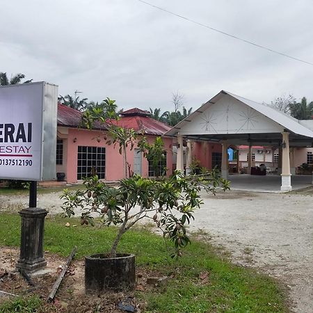 Sri Peserai Homestay Бату Пахат Екстериор снимка